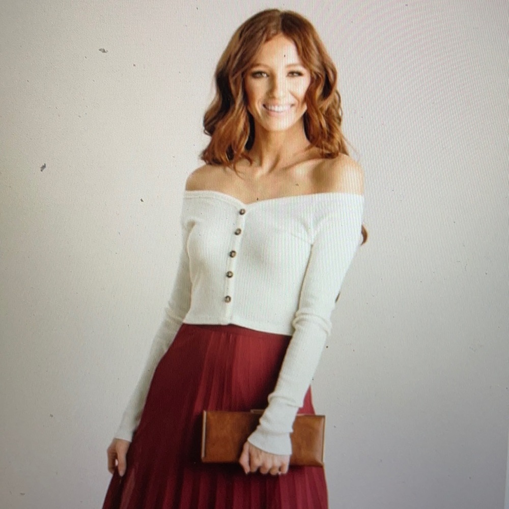 TARA RIBBED OFF THE SHOULDER CROP TOP - M NWT